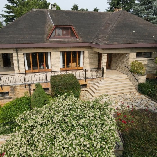  Annonces ALBIGNY : Maison / Villa | CHAMPAGNE-AU-MONT-D'OR (69410) | 285 m2 | 900 000 &euro; 