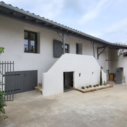  Annonces ALBIGNY : Maison / Villa | CHASSELAY (69380) | 136 m2 | 630 000 &euro; 