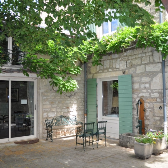 Annonces ALBIGNY : Maison / Villa | LUCENAY (69480) | 242.00m2 | 595 000 € 