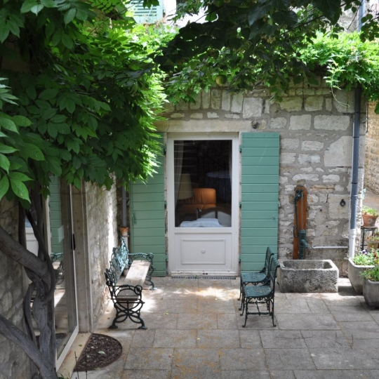  Annonces ALBIGNY : Maison / Villa | LUCENAY (69480) | 242 m2 | 595 000 &euro; 