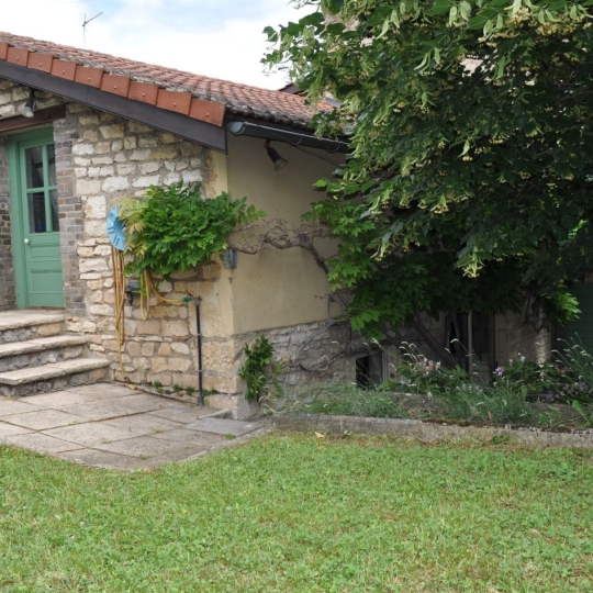  Annonces ALBIGNY : Maison / Villa | LUCENAY (69480) | 242 m2 | 595 000 &euro; 