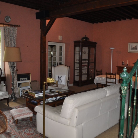  Annonces ALBIGNY : Maison / Villa | LUCENAY (69480) | 242 m2 | 595 000 &euro; 