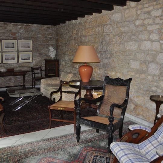 Annonces ALBIGNY : Maison / Villa | LUCENAY (69480) | 242 m2 | 595 000 &euro; 