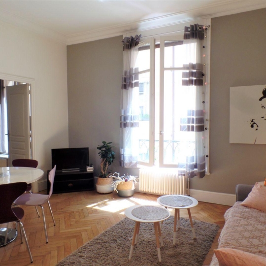  Annonces ALBIGNY : Appartement | LYON (69002) | 45 m2 | 1 300 € 