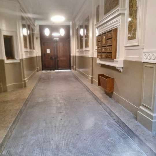  Annonces ALBIGNY : Appartement | LYON (69006) | 158 m2 | 850 000 &euro; 