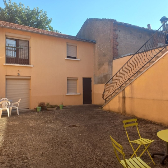  Annonces ALBIGNY : Immeuble | LA TOUR-DE-SALVAGNY (69890) | 162 m2 | 550 000 &euro; 