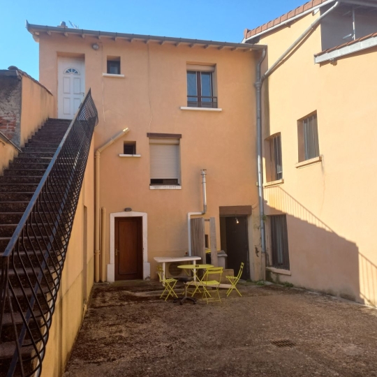  Annonces ALBIGNY : Immeuble | LA TOUR-DE-SALVAGNY (69890) | 162 m2 | 550 000 &euro; 