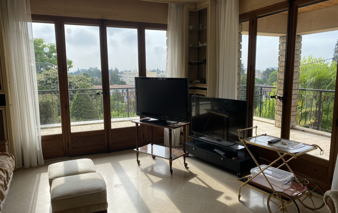 Annonces ALBIGNY : Maison / Villa | CHAMPAGNE-AU-MONT-D'OR (69410) | 285 m2 | 900 000 &euro; 