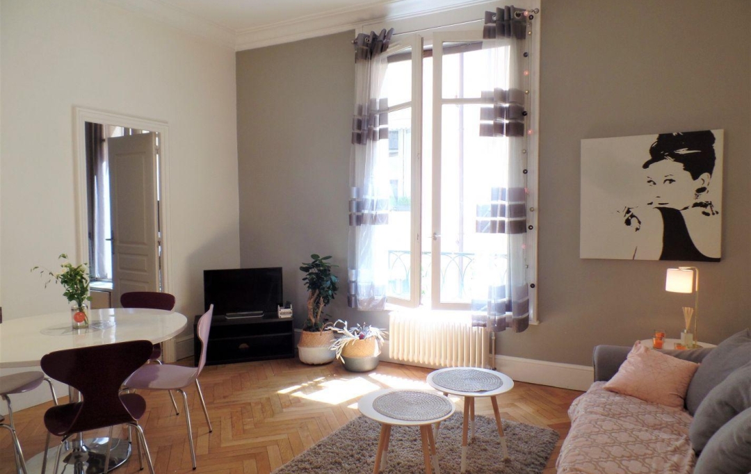 Annonces ALBIGNY : Appartement | LYON (69002) | 45 m2 | 1 300 € 
