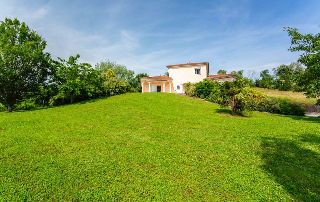 Annonces ALBIGNY : Maison / Villa | FLEURIEUX-SUR-L'ARBRESLE (69210) | 134 m2 | 690 000 &euro; 