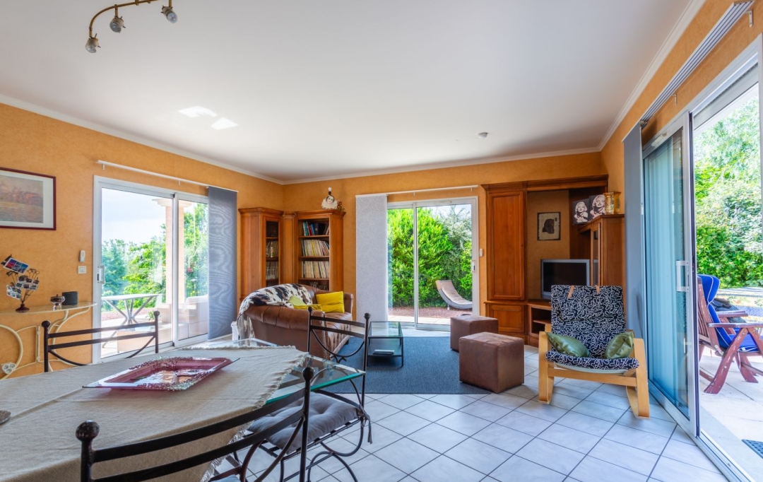Annonces ALBIGNY : Maison / Villa | FLEURIEUX-SUR-L'ARBRESLE (69210) | 134 m2 | 690 000 &euro; 