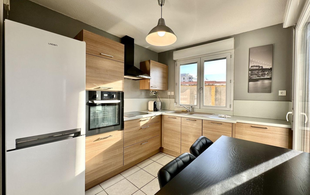 Annonces ALBIGNY : Autres | LYON (69007) | 43 m2 | 250 000 &euro; 