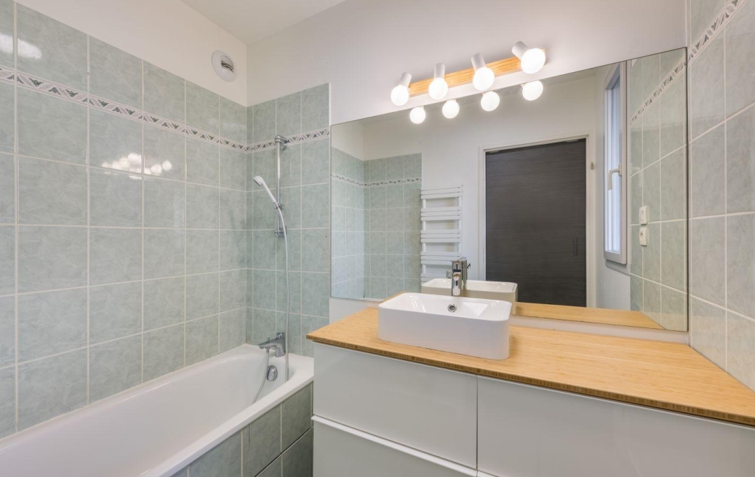 Annonces ALBIGNY : Appartement | LYON (69008) | 70 m2 | 225 000 &euro; 