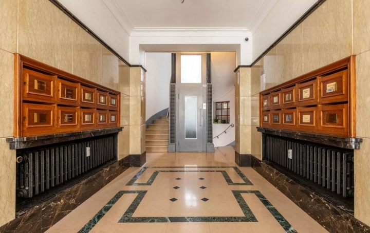  Annonces ALBIGNY Appartement | LYON (69006) | 70 m2 | 375 000 € 